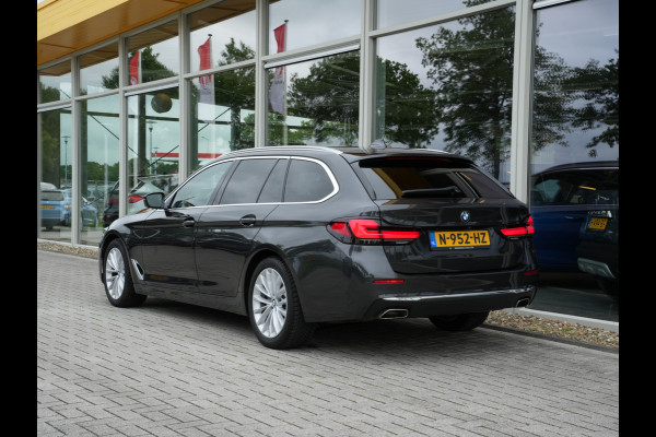 BMW 5 Serie Touring 520i Business Edition Plus | Laserlicht | DAB | Comfortstoelen | Camera