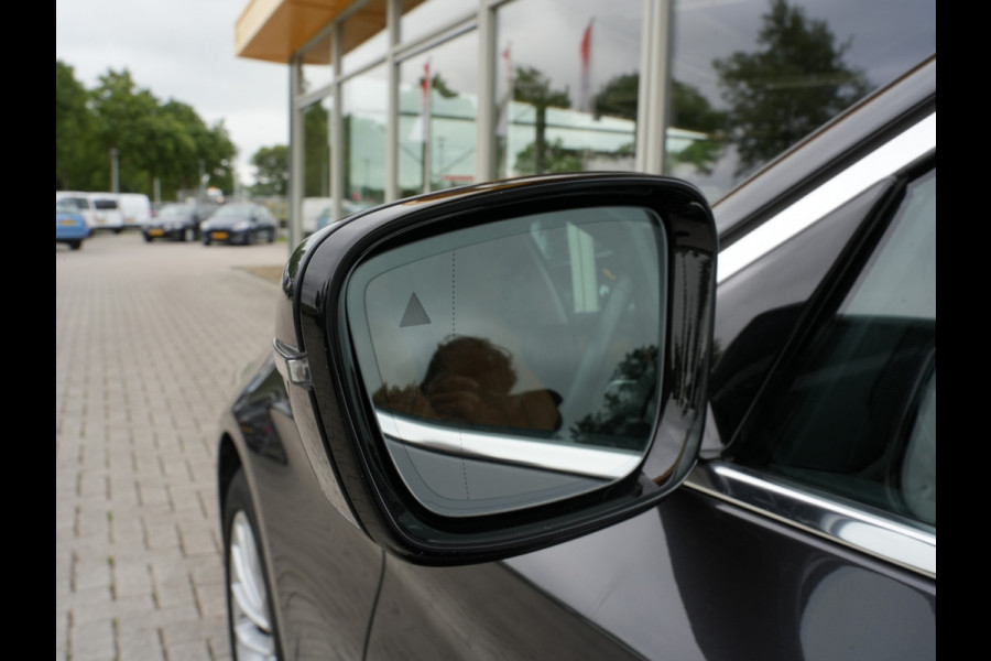 BMW 5 Serie Touring 520i Business Edition Plus | Laserlicht | DAB | Comfortstoelen | Camera