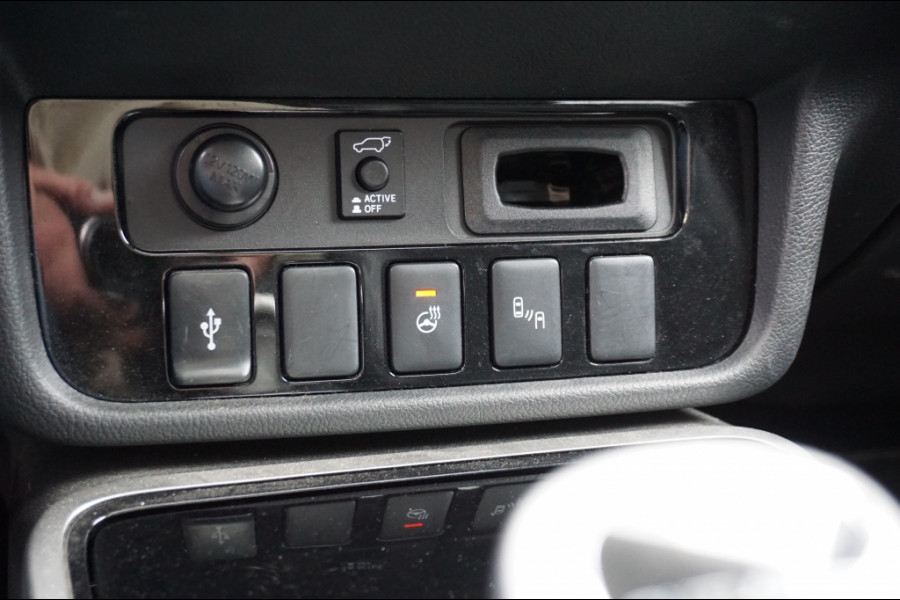 Mitsubishi Outlander PHEV Intense+ AUTOMAAT SCHUIFDAK | ELEK.KLEP | CARPLAY | HAAK!