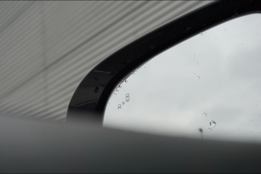 Mitsubishi Outlander PHEV Intense+ AUTOMAAT SCHUIFDAK | ELEK.KLEP | CARPLAY | HAAK!