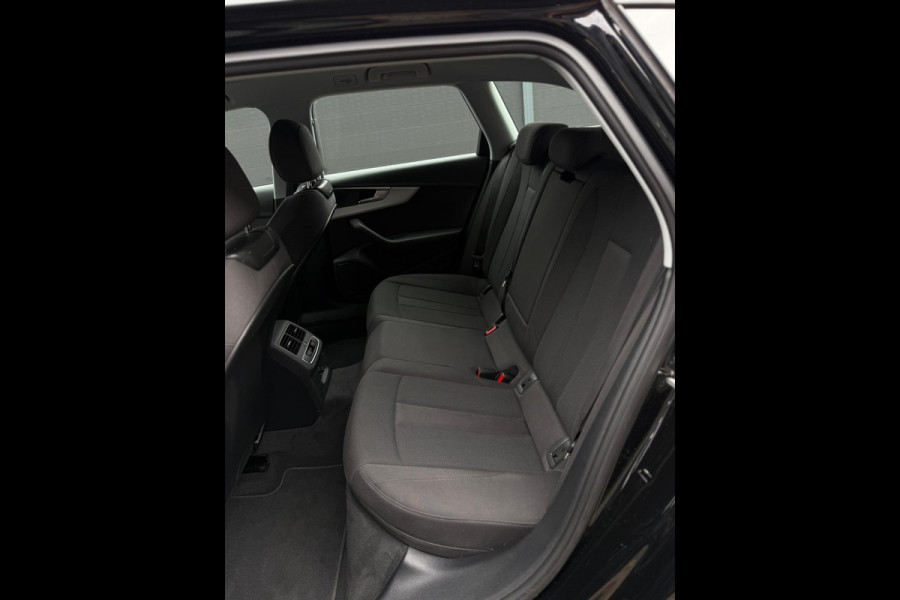 Audi A4 Avant 40 TFSI Launch edition Sport