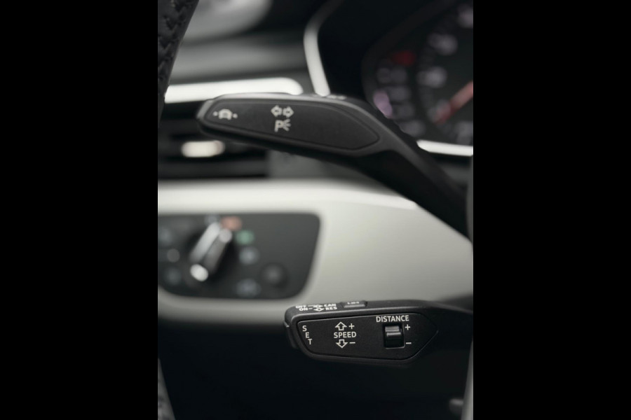 Audi A4 Avant 40 TFSI Launch edition Sport