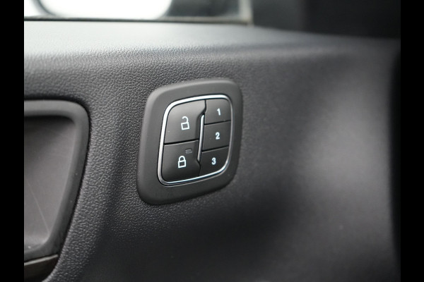 Ford Kuga 2.5 Vignale Plug In Hybrid 225PK PHEV | Panodak | Adaptive Cruise | Lederen Sportstoelen Memory | Head Up  | B&O Sound | Keyless | Apple Carplay |