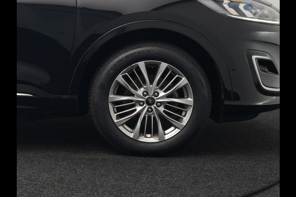 Ford Kuga 2.5 Vignale Plug In Hybrid 225PK PHEV | Panodak | Adaptive Cruise | Lederen Sportstoelen Memory | Head Up  | B&O Sound | Keyless | Apple Carplay |