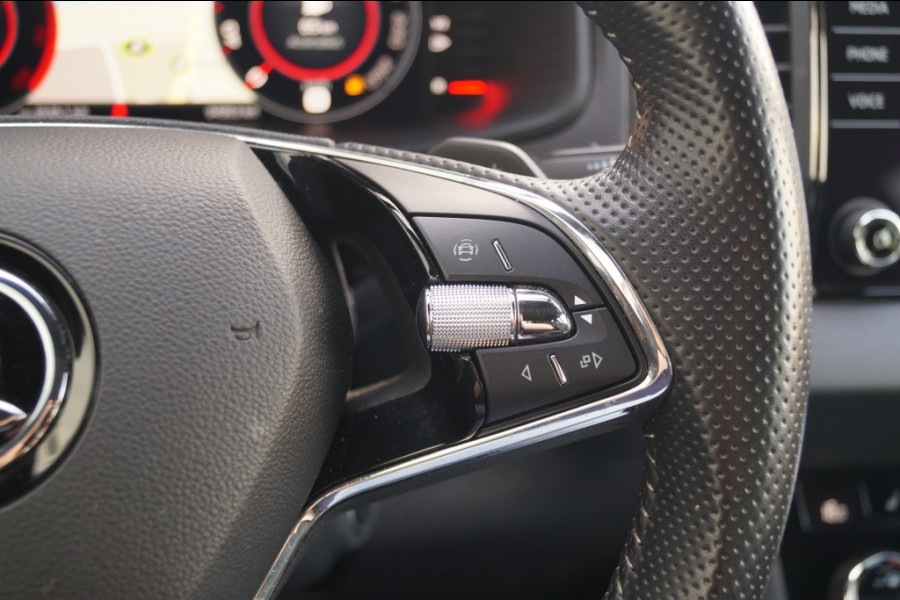 Škoda Karoq 1.5 TSI 150pk DSG Sportline -PANO-LED-ECC-TREKHAAK-