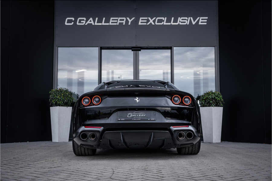Ferrari 812 6.5 V12 Superfast HELE - 7 Years Genuine Maintenance | Manufacturer's warranty | Passenger Display | Lift l Black on Black