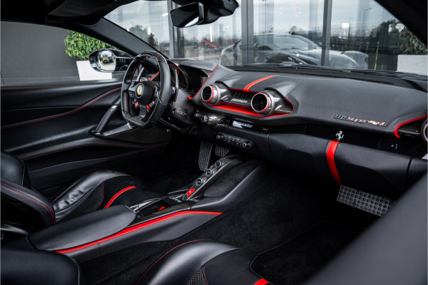 Ferrari 812 6.5 V12 Superfast HELE - 7 Years Genuine Maintenance | Manufacturer's warranty | Passenger Display | Lift l Black on Black