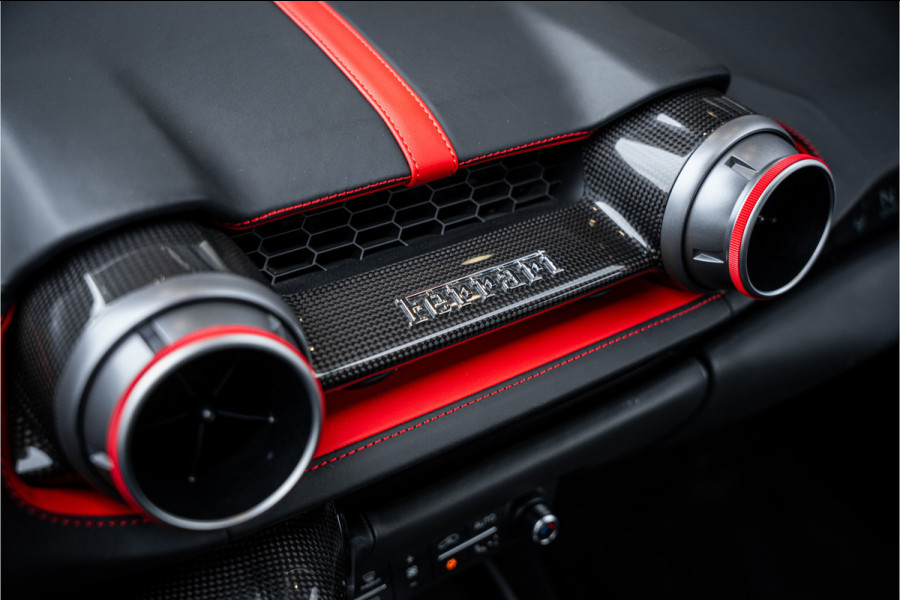 Ferrari 812 6.5 V12 Superfast HELE - 7 Years Genuine Maintenance | Manufacturer's warranty | Passenger Display | Lift l Black on Black