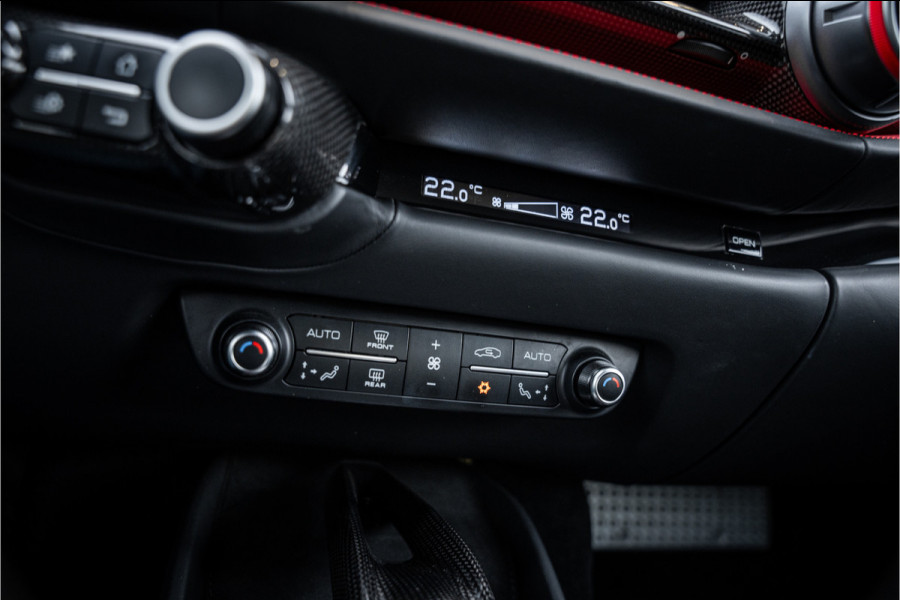 Ferrari 812 6.5 V12 Superfast HELE - 7 Years Genuine Maintenance | Manufacturer's warranty | Passenger Display | Lift l Black on Black