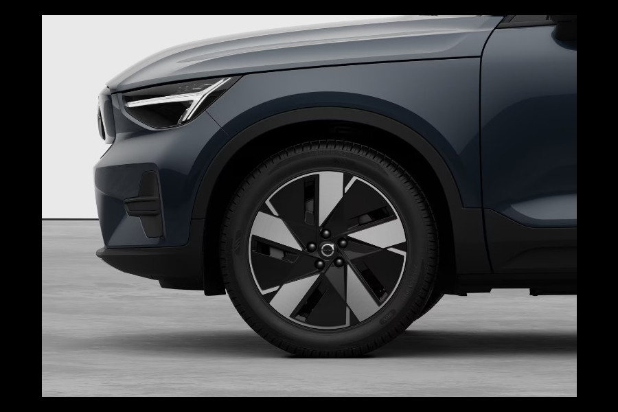 Volvo EX40 252PK Automaat Single Ext. Range Core / Driver Assist / Adaptieve cruise control / BLIS / Stoel - en stuurwielverwarming / Pakeersensoren met camera / Apple carplay /