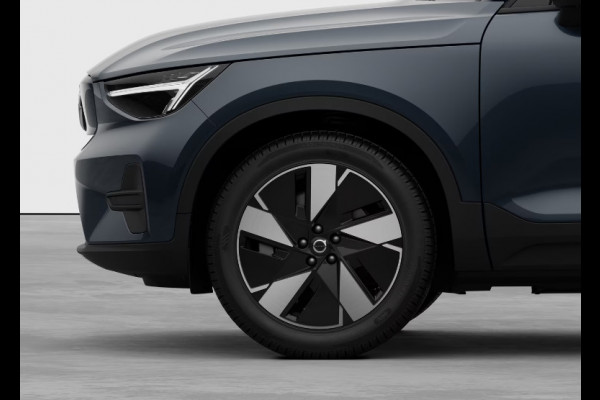 Volvo EX40 252PK Automaat Single Ext. Range Core / Driver Assist / Adaptieve cruise control / BLIS / Stoel - en stuurwielverwarming / Pakeersensoren met camera / Apple carplay /