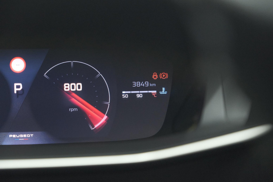 Peugeot 2008 PureTech 130 EAT8 GT | 360 Camera | Adaptieve Cruise Control | Dodehoekdetectie | Apple Carplay