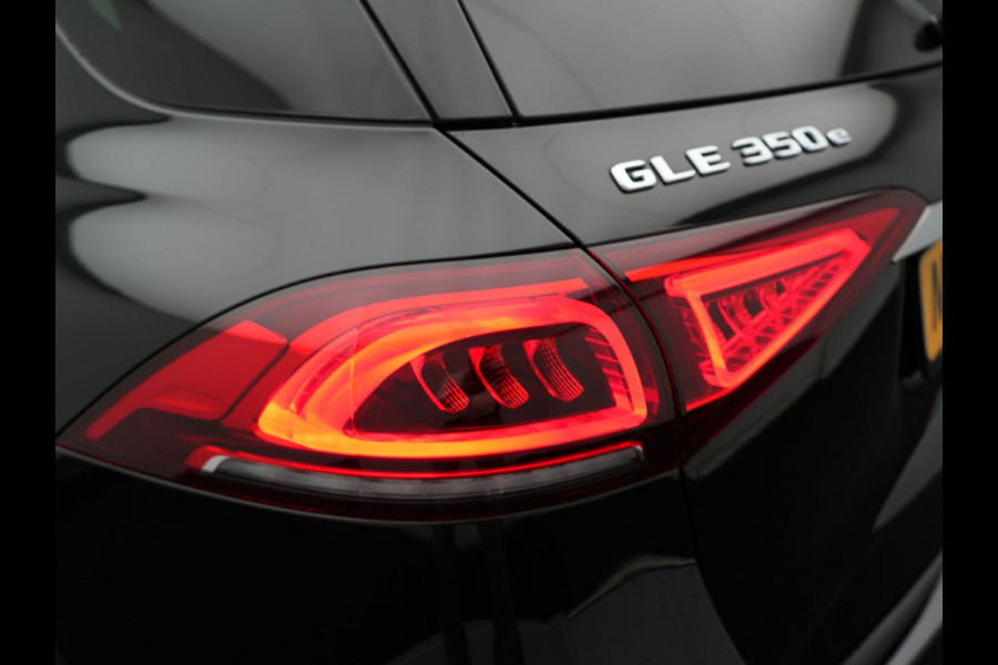 Mercedes-Benz GLE 350 e 4MATIC Premium Plug In Hybrid 333pk Dealer O.H PHEV | Panodak | Widescreen Navi | Lederen Sportstoelen | Camera | Apple Carplay | BLIS | Sfeerverlichting | 20"L.M |