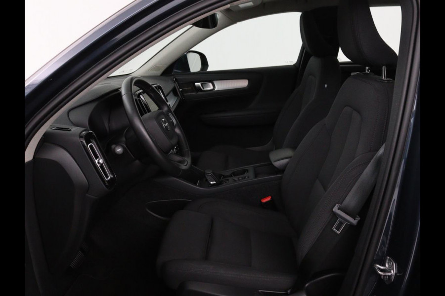 Volvo XC40 1.5 T5 Recharge Business Pro | Panoramadak | Stoel & stuurverwarming | Trekhaak | 360 camera | Adaptive cruise | Harman/Kardon | Carplay | Navigatie | Full LED