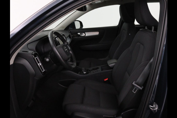 Volvo XC40 1.5 T5 Recharge Business Pro | Panoramadak | Stoel & stuurverwarming | Trekhaak | 360 camera | Adaptive cruise | Harman/Kardon | Carplay | Navigatie | Full LED
