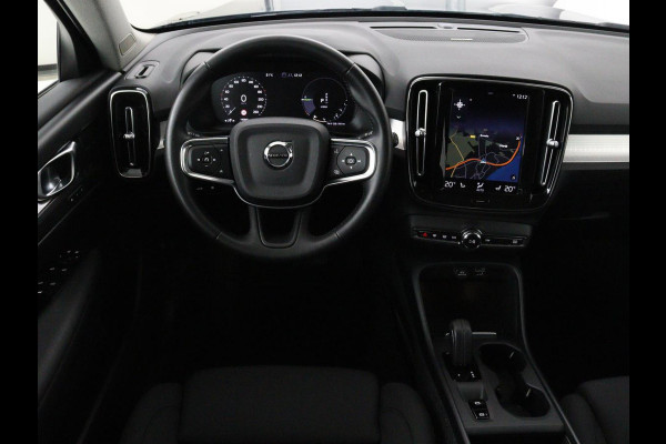 Volvo XC40 1.5 T5 Recharge Business Pro | Panoramadak | Stoel & stuurverwarming | Trekhaak | 360 camera | Adaptive cruise | Harman/Kardon | Carplay | Navigatie | Full LED