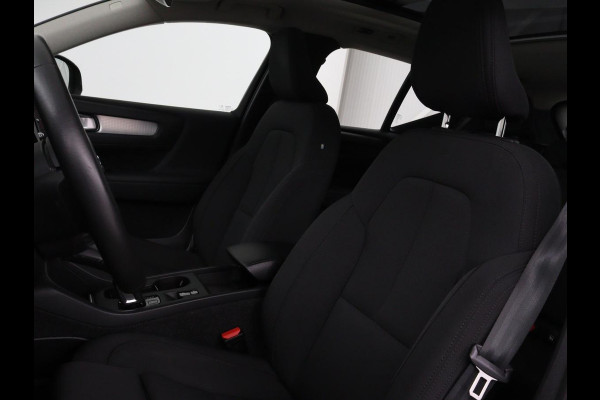 Volvo XC40 1.5 T5 Recharge Business Pro | Panoramadak | Stoel & stuurverwarming | Trekhaak | 360 camera | Adaptive cruise | Harman/Kardon | Carplay | Navigatie | Full LED