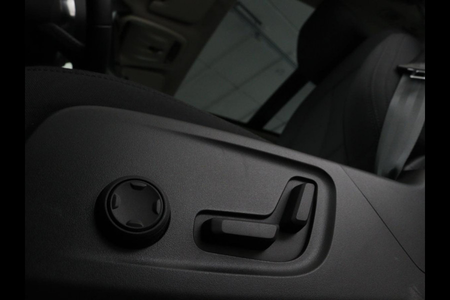 Volvo XC40 1.5 T5 Recharge Business Pro | Panoramadak | Stoel & stuurverwarming | Trekhaak | 360 camera | Adaptive cruise | Harman/Kardon | Carplay | Navigatie | Full LED