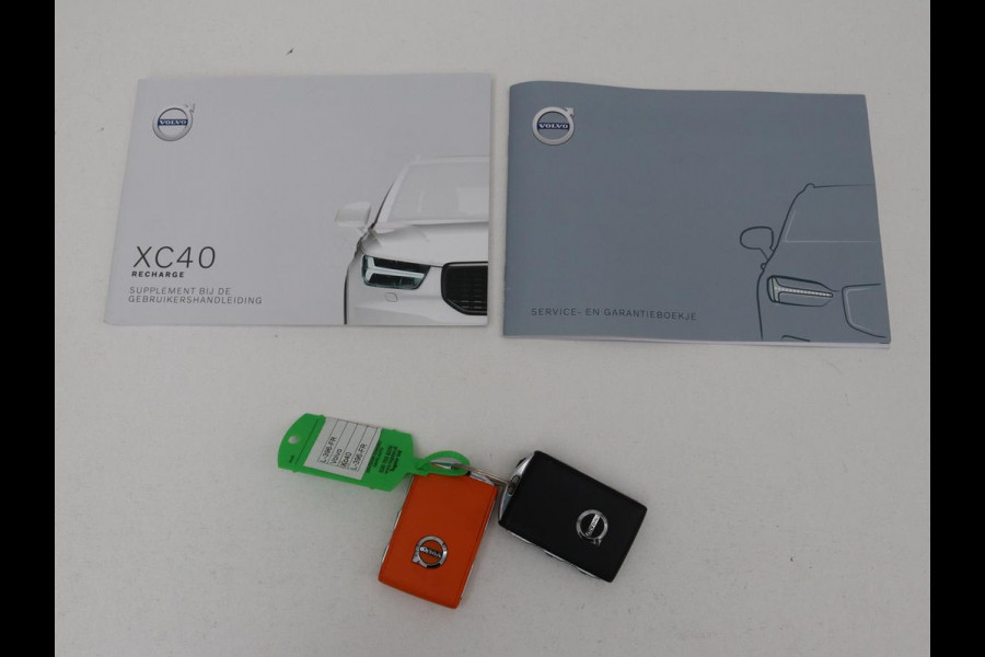 Volvo XC40 1.5 T5 Recharge Business Pro | Panoramadak | Stoel & stuurverwarming | Trekhaak | 360 camera | Adaptive cruise | Harman/Kardon | Carplay | Navigatie | Full LED