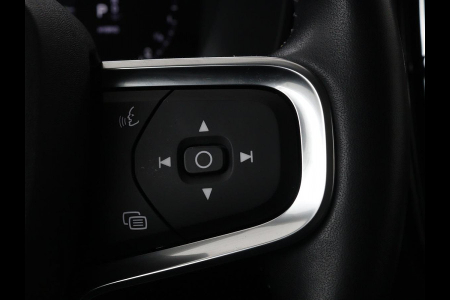 Volvo XC40 1.5 T5 Recharge Business Pro | Panoramadak | Stoel & stuurverwarming | Trekhaak | 360 camera | Adaptive cruise | Harman/Kardon | Carplay | Navigatie | Full LED