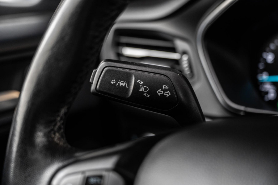 Ford FOCUS Wagon 1.0 EcoBoost Active Business | Pano | B&O | Camera