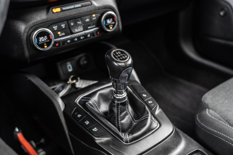 Ford FOCUS Wagon 1.0 EcoBoost Active Business | Pano | B&O | Camera