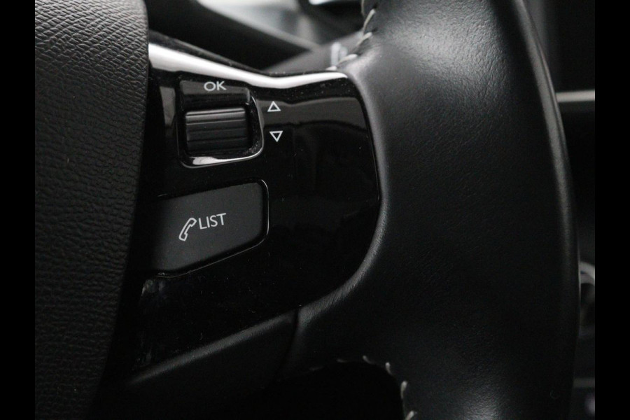Peugeot 308 1.5 BlueHDi Executive | 1e eigenaar | Panoramadak | Carplay | Climate control | Navigatie | Parkeerhulp | Cruise control