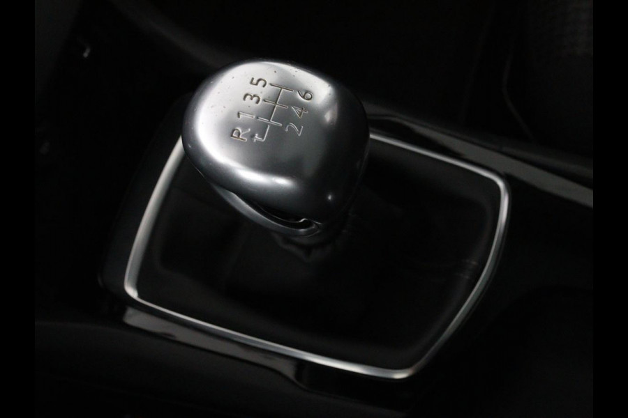 Peugeot 308 1.5 BlueHDi Executive | 1e eigenaar | Panoramadak | Carplay | Climate control | Navigatie | Parkeerhulp | Cruise control