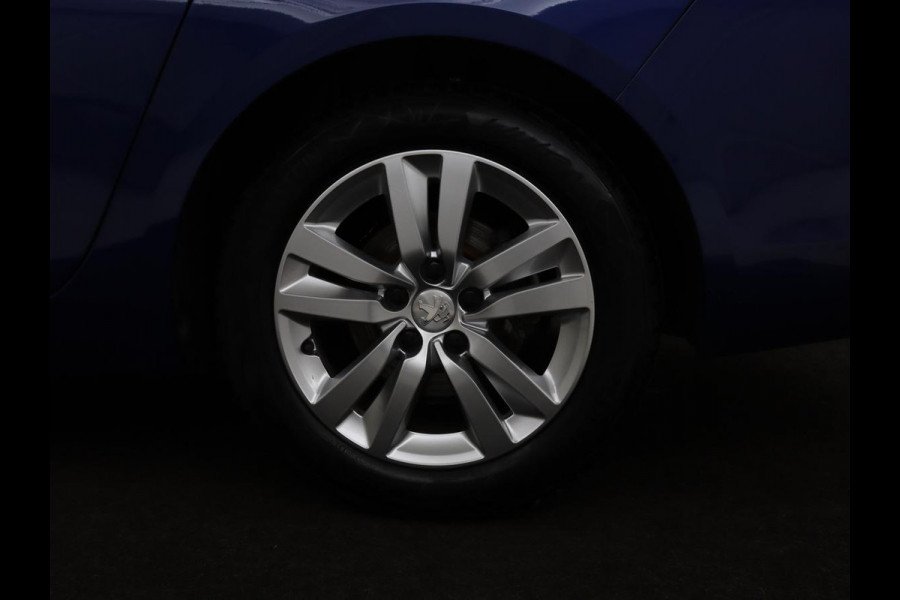 Peugeot 308 1.5 BlueHDi Executive | 1e eigenaar | Panoramadak | Carplay | Climate control | Navigatie | Parkeerhulp | Cruise control