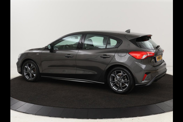 Ford Focus 1.0 EcoBoost ST Line | Stoel & stuurverwarming | Carplay | Navigatie | Climate control | Parkeerhulp | Cruise control | Bluetooth