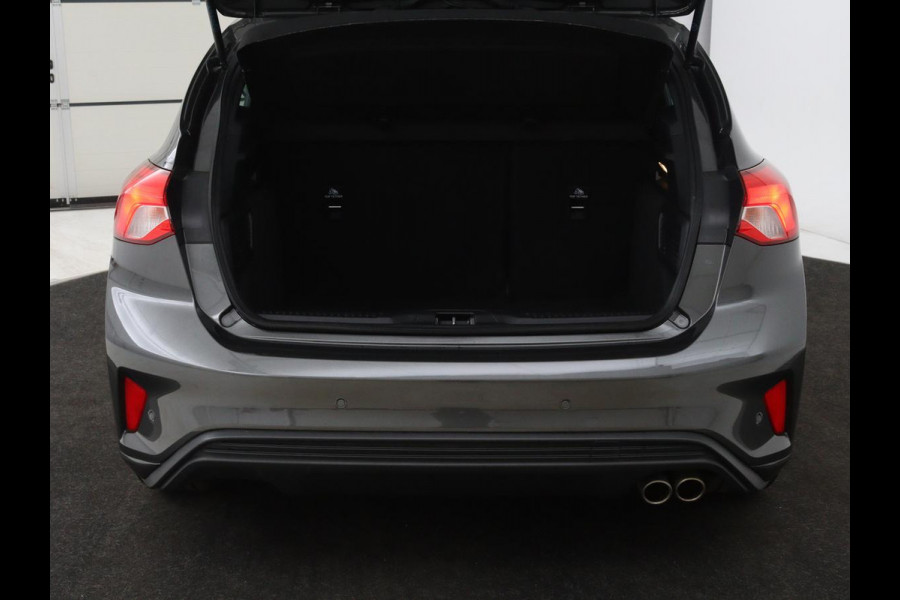 Ford Focus 1.0 EcoBoost ST Line | Stoel & stuurverwarming | Carplay | Navigatie | Climate control | Parkeerhulp | Cruise control | Bluetooth