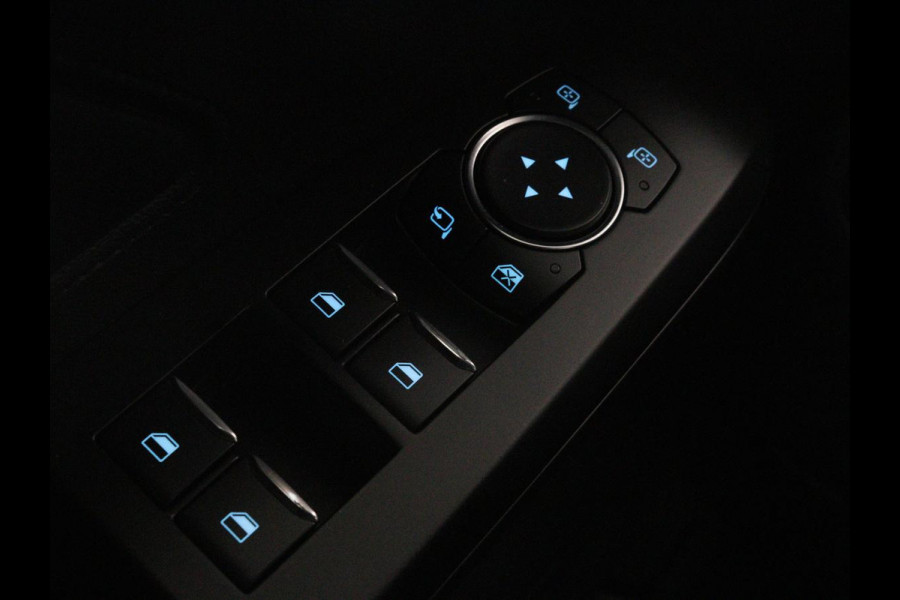Ford Focus 1.0 EcoBoost ST Line | Stoel & stuurverwarming | Carplay | Navigatie | Climate control | Parkeerhulp | Cruise control | Bluetooth