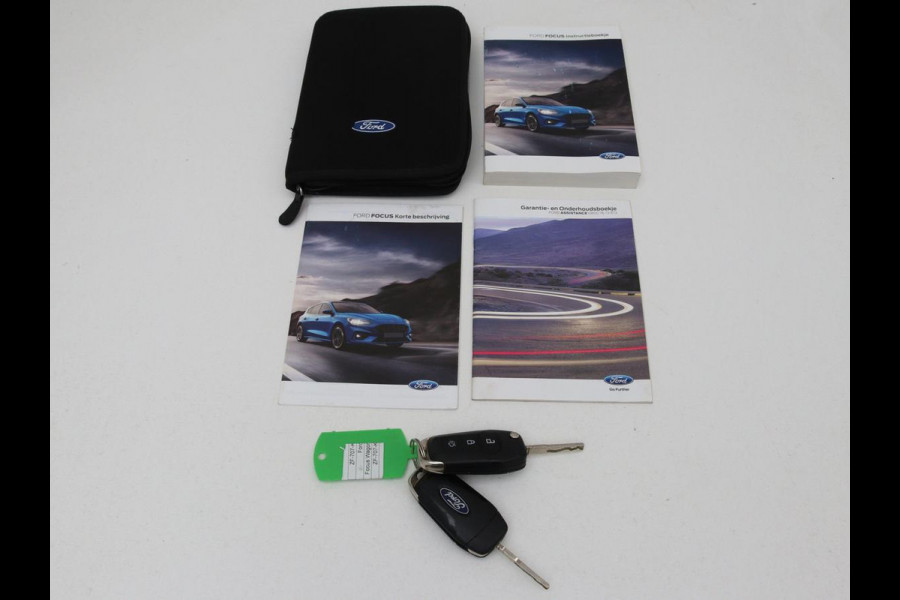 Ford Focus 1.0 EcoBoost Trend Edition Business | Carplay | Navigatie | Cruise control | Parkeerhulp | Airco | Bluetooth | Lichtmetalen velgen