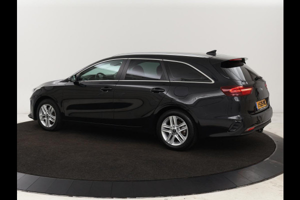 Kia Ceed 1.0 T-GDi DynamicLine | Trekhaak | Carplay | Camera | Parkeerhulp | Cruise control | Climate control | LED | Bluetooth