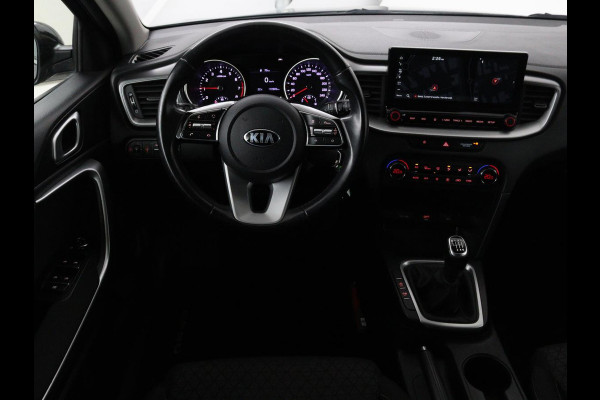 Kia Ceed 1.0 T-GDi DynamicLine | Trekhaak | Carplay | Camera | Parkeerhulp | Cruise control | Climate control | LED | Bluetooth