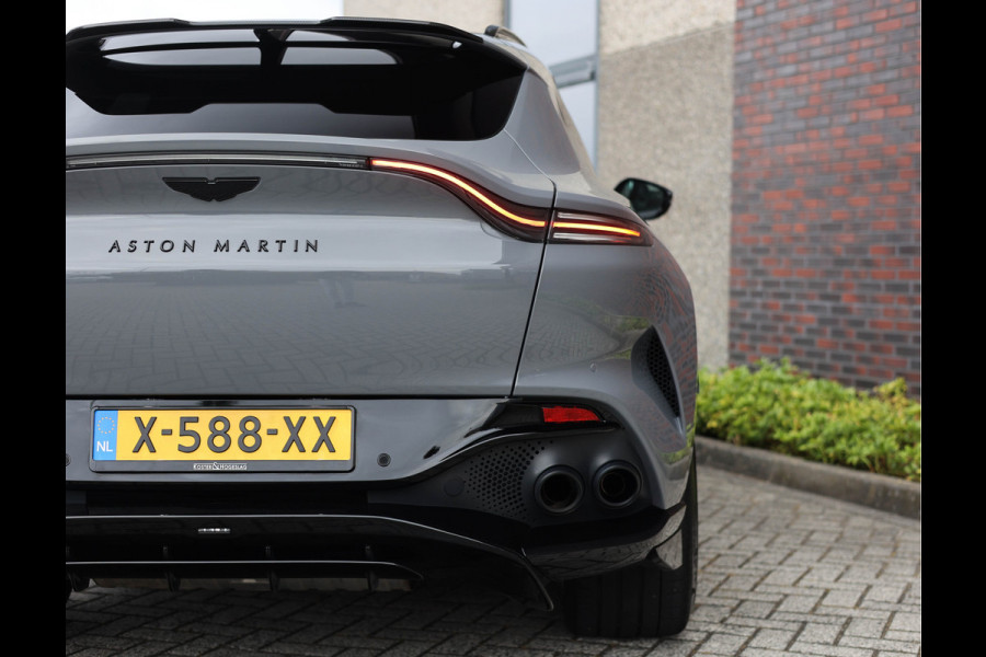 Aston Martin Dbx 4.0 V8 707 | China Grey - Carbon Pack