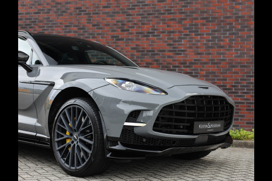 Aston Martin Dbx 4.0 V8 707 | China Grey - Carbon Pack