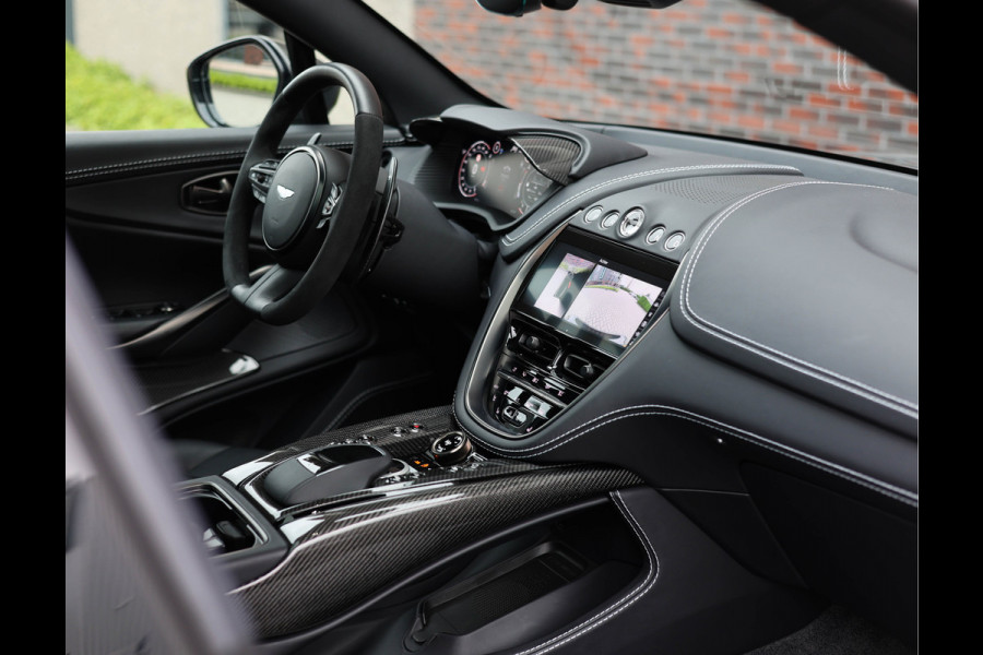 Aston Martin Dbx 4.0 V8 707 | China Grey - Carbon Pack