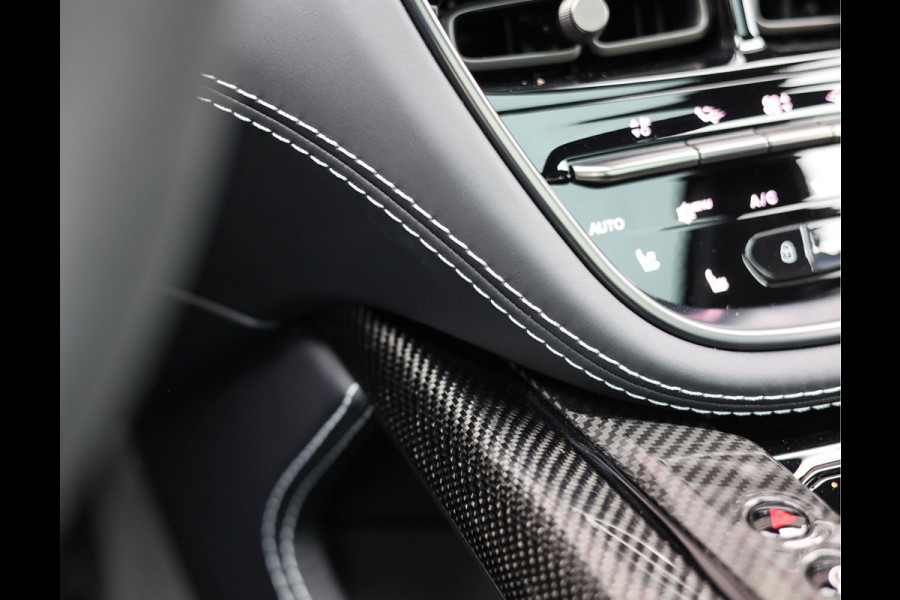 Aston Martin Dbx 4.0 V8 707 | China Grey - Carbon Pack
