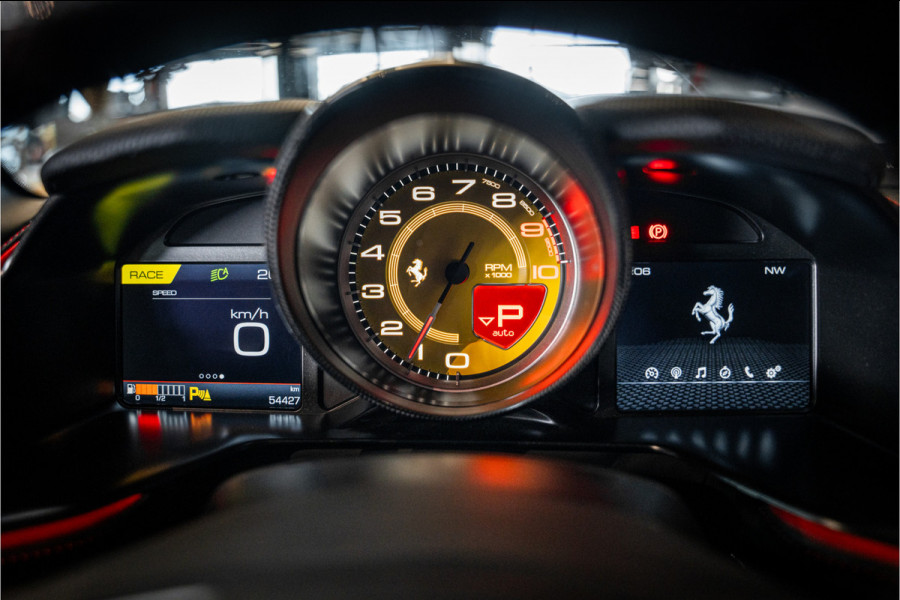 Ferrari 812 6.5 V12 Superfast HELE - 7 Years Genuine Maintenance | Manufacturer's warranty | Passenger Display | Lift l Black on Black