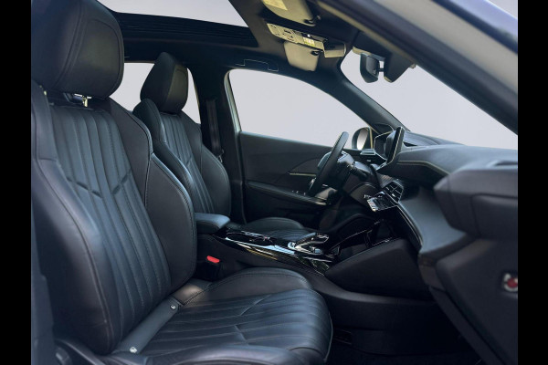 Peugeot e-2008 EV GT 50 kWh, panoramadak,parelmoer, camera,vol leder, alle opties, eerste eigenaar, NL auto met nationale auto pas