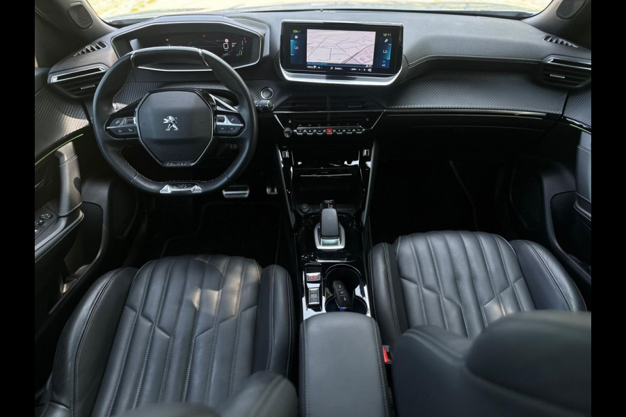 Peugeot e-2008 EV GT 50 kWh, panoramadak,parelmoer, camera,vol leder, alle opties, eerste eigenaar, NL auto met nationale auto pas