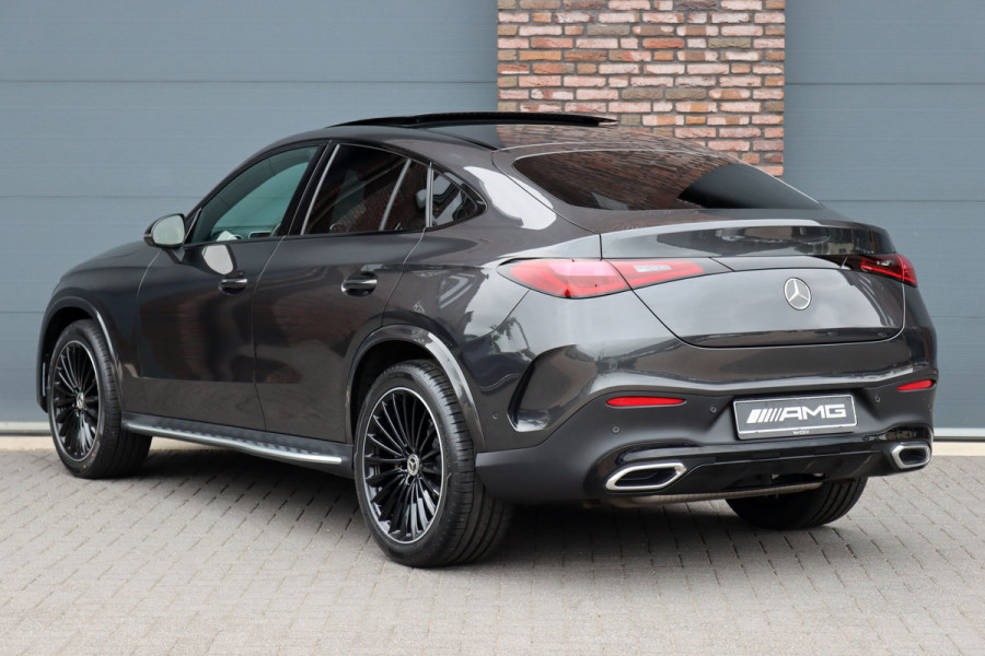 Mercedes-Benz GLC Coupé 300 4MATIC AMG Line Aut9 | Panoramadak | Distronic Pro | Trekhaak | Verwarmd Stuurwiel | Surround Camera | Memory | Nightpakket | Sfeerverlichting |
