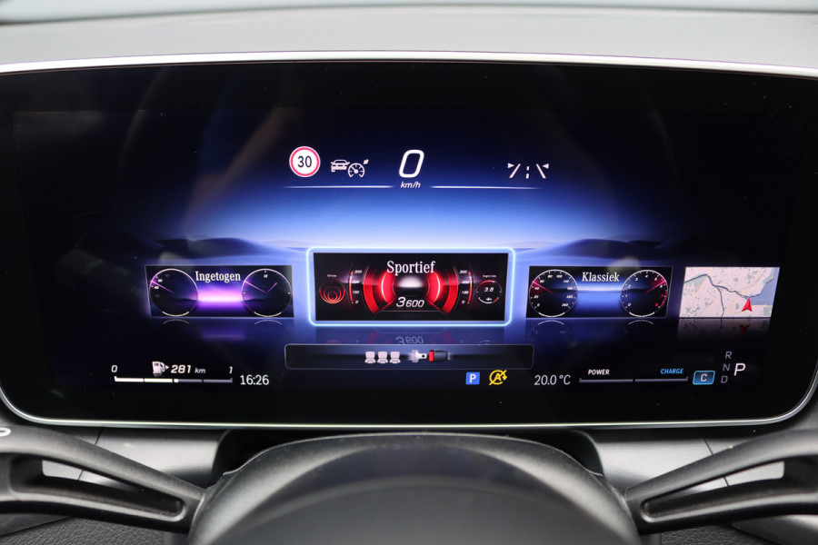 Mercedes-Benz GLC Coupé 300 4MATIC AMG Line Aut9 | Panoramadak | Distronic Pro | Trekhaak | Verwarmd Stuurwiel | Surround Camera | Memory | Nightpakket | Sfeerverlichting |