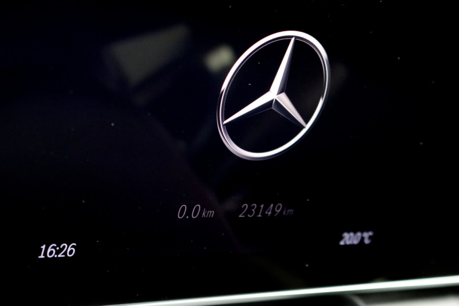 Mercedes-Benz GLC Coupé 300 4MATIC AMG Line Aut9 | Panoramadak | Distronic Pro | Trekhaak | Verwarmd Stuurwiel | Surround Camera | Memory | Nightpakket | Sfeerverlichting |
