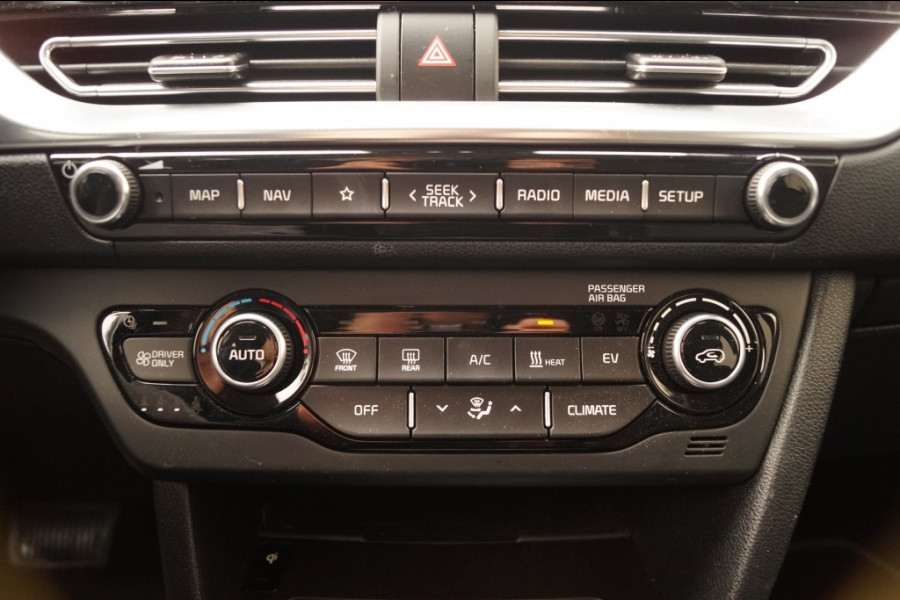 Kia e-Niro ExecutiveLine 64kWh -LEER-NAVI-ECC-CAM-