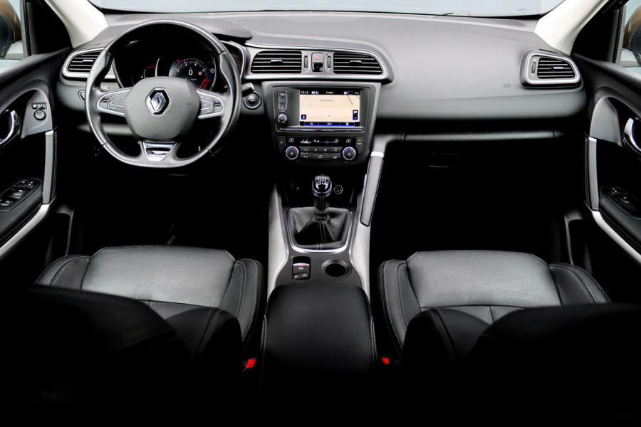 Renault Kadjar 1.2 TCe Intens | Leder | Camera | LED | Keyless | Stoelverwarming | Parkeerassistent | Dodehoekassistent | 19'' inch