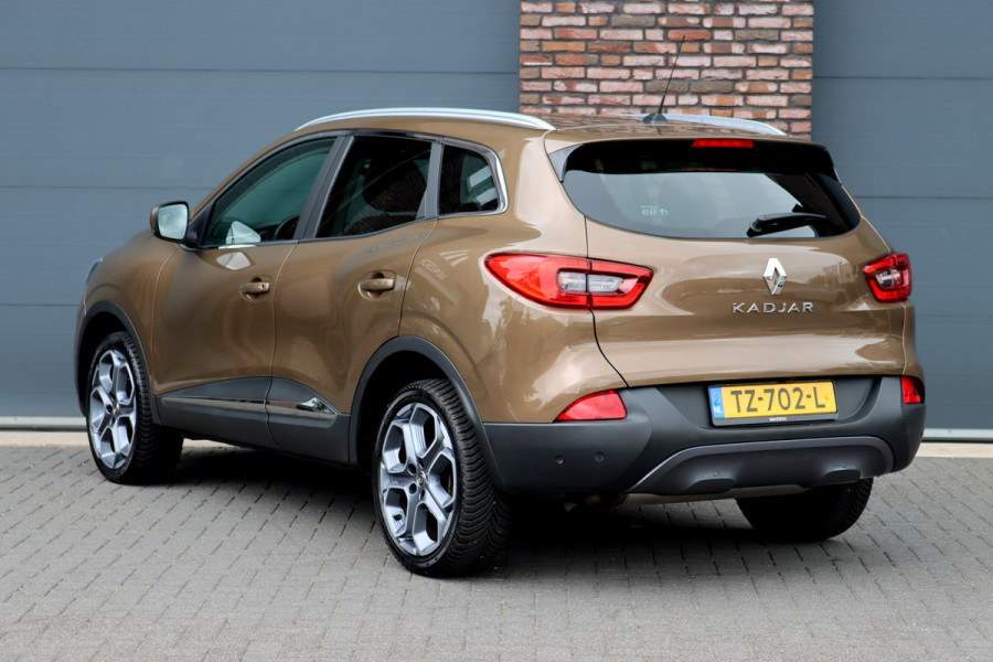 Renault Kadjar 1.2 TCe Intens | Leder | Camera | LED | Keyless | Stoelverwarming | Parkeerassistent | Dodehoekassistent | 19'' inch