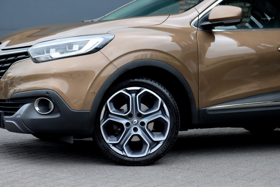 Renault Kadjar 1.2 TCe Intens | Leder | Camera | LED | Keyless | Stoelverwarming | Parkeerassistent | Dodehoekassistent | 19'' inch