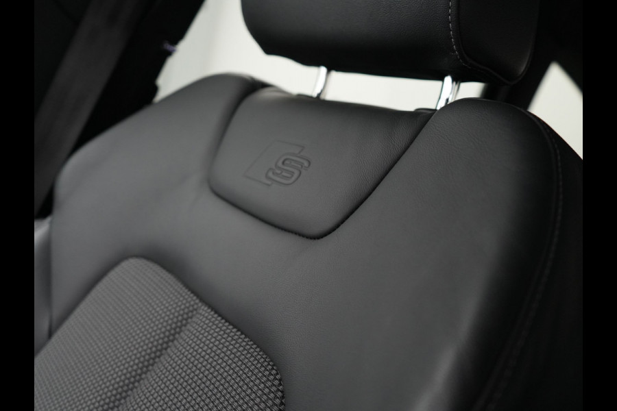 Audi A6 Avant 50 TFSI e Quattro S Line Plug In Hybrid 299pk Dealer O.H PHEV | Trekhaak af Fabriek | Adaptive Cruise | Head Up | Matrix LED |  Camera | Sfeerverlichting | 19"L.M | Apple Carplay | Sportstoelen Verwarmd |
